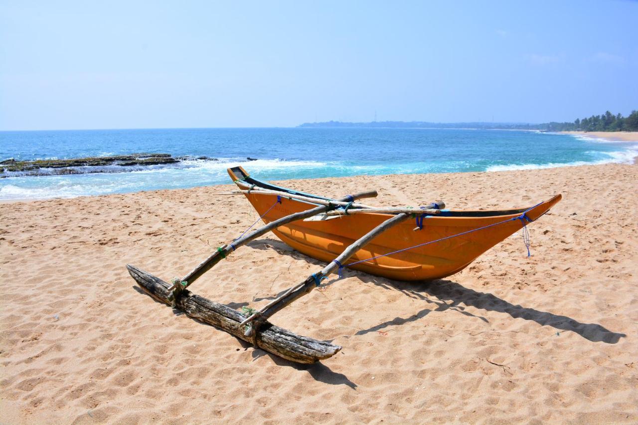 Randu Homestay&Restaurant Tangalle Bagian luar foto