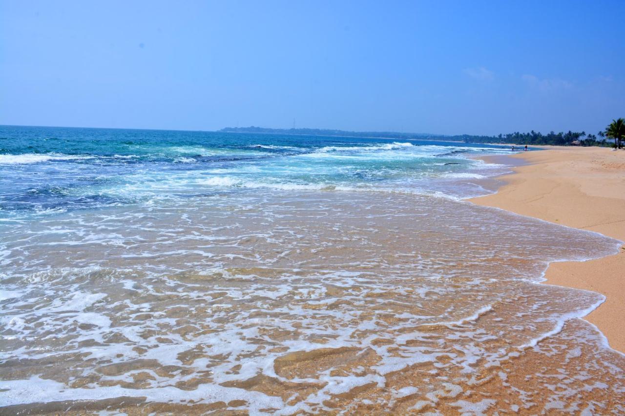 Randu Homestay&Restaurant Tangalle Bagian luar foto