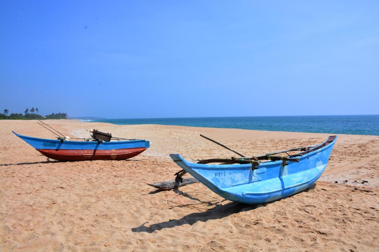 Randu Homestay&Restaurant Tangalle Bagian luar foto